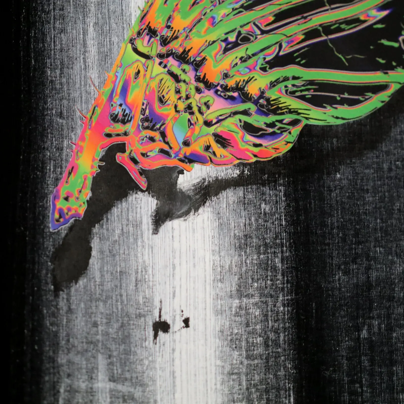 Swipe Down Oil Spill Tee (Exclusive 1 of 1), detail
